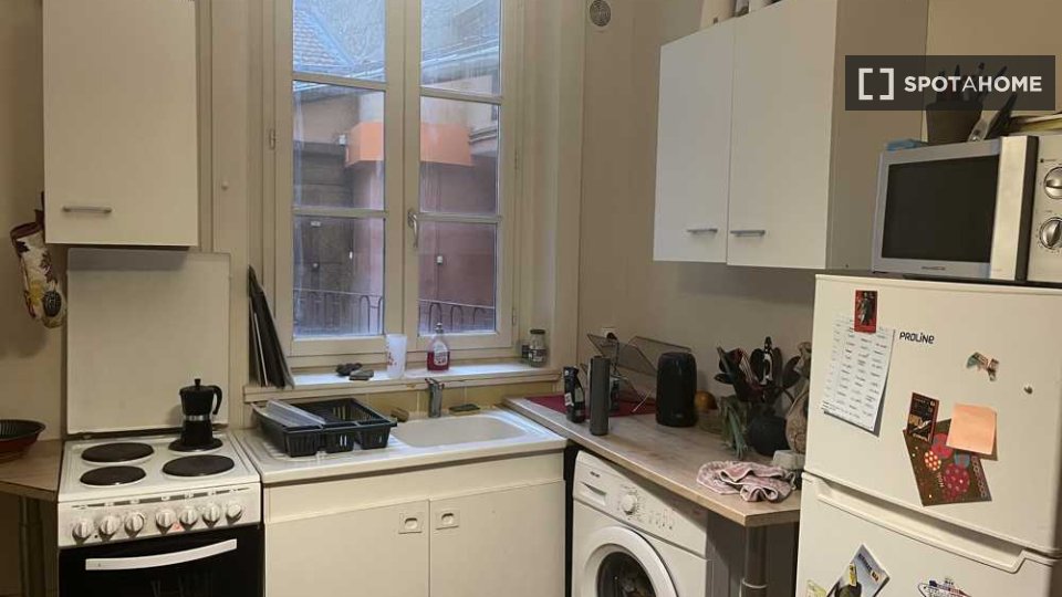 Double room Lyon, 3 beds, 80m² — photo 15