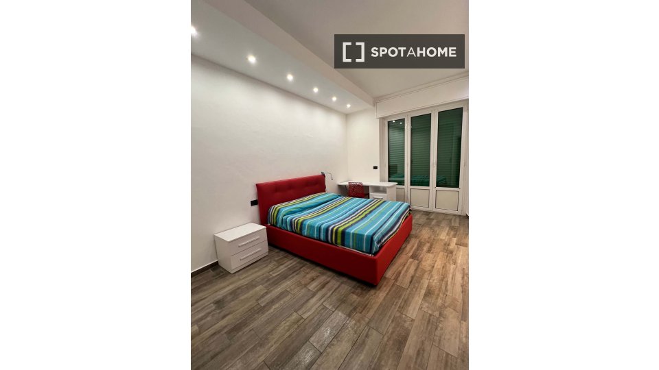 Double room Milan, 1 bed — photo 4