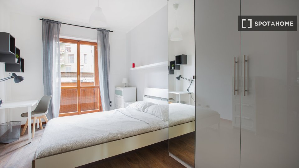 Double room Milan, 6 beds, 141m² — photo 1