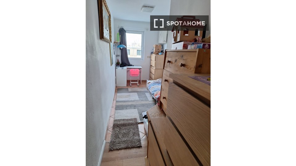 Apartment Berlin, 3 beds, 67m² — photo 4