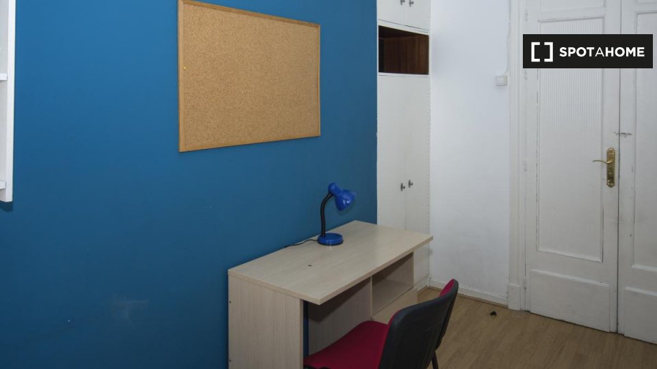 Double room Madrid, 11 beds — photo 3