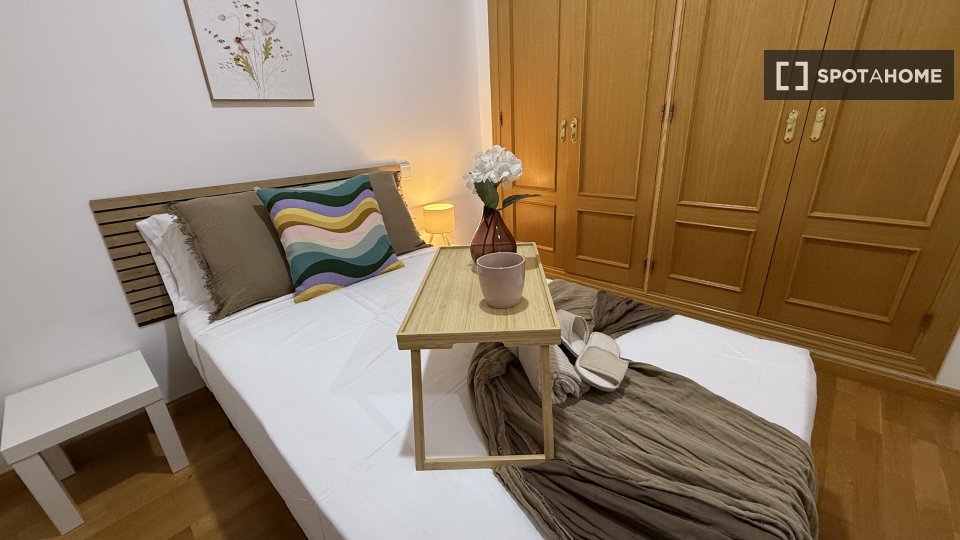 Double room Madrid, 4 beds — photo 7