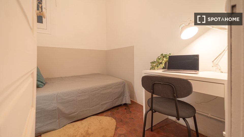 Double room Barcelona, 7 beds, 200m² — photo 7