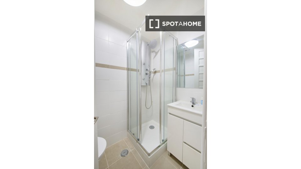 Double room Lisbon, 7 beds — photo 10