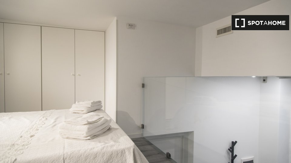 Apartment Milan, 1 bed, 55m² — photo 14