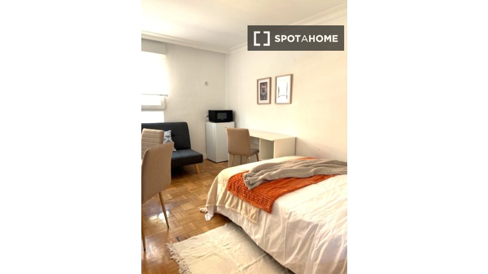 Chambre double Madrid, 8 chambres, 170m² — photo 5