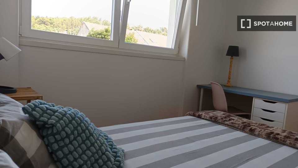 Double room Lisbon, 4 beds — photo 24