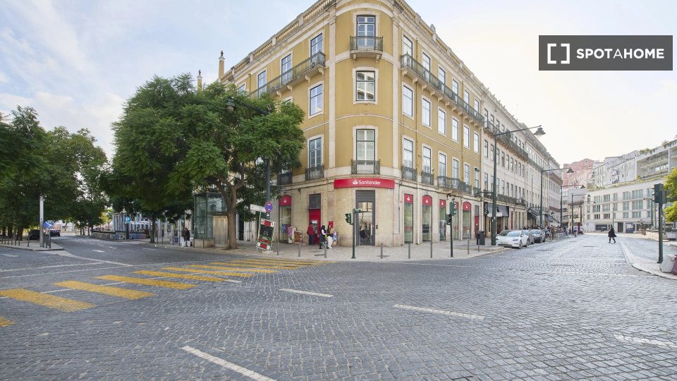 Double room Lisbon, 7 beds — photo 15