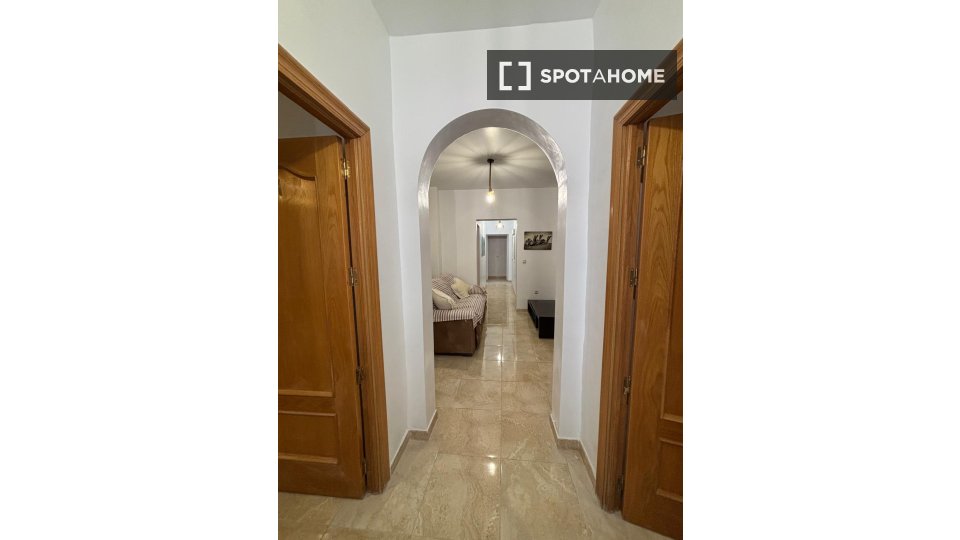 Double room Almeria, 5 beds — photo 4
