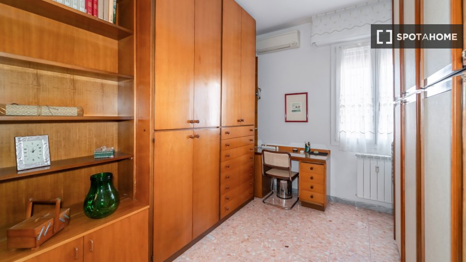 Apartment Bologna, 2 beds, 93m² — photo 4