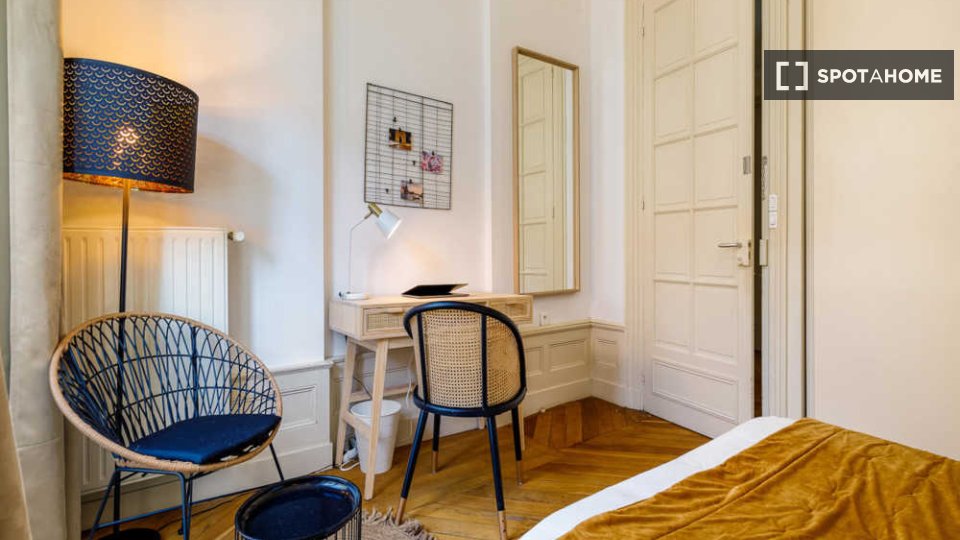 Double room Lyon, 4 beds, 120m² — photo 13