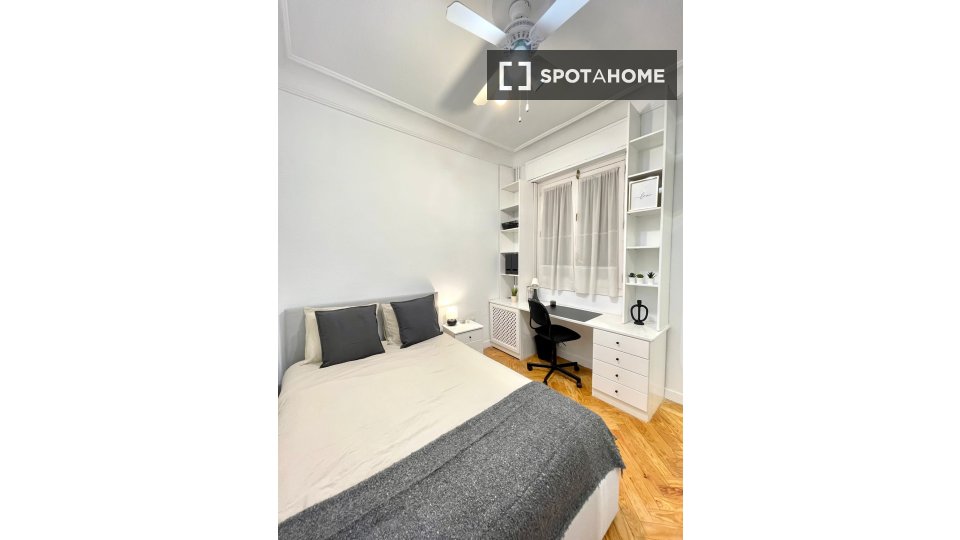 Double room Madrid, 7 beds — photo 5