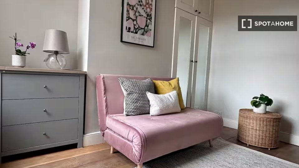 Apartment London, 2 beds — photo 16