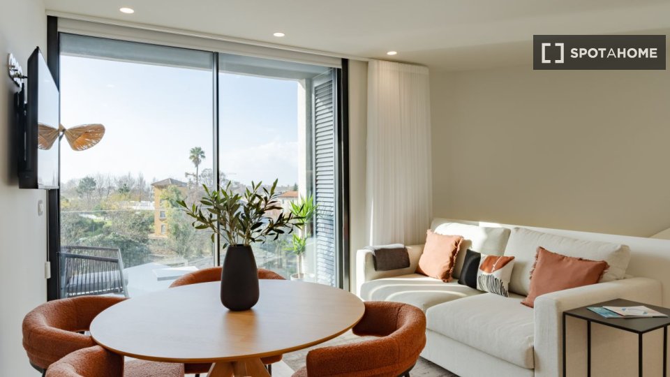 Apartment Porto, 1 bed, 51m² — photo 13