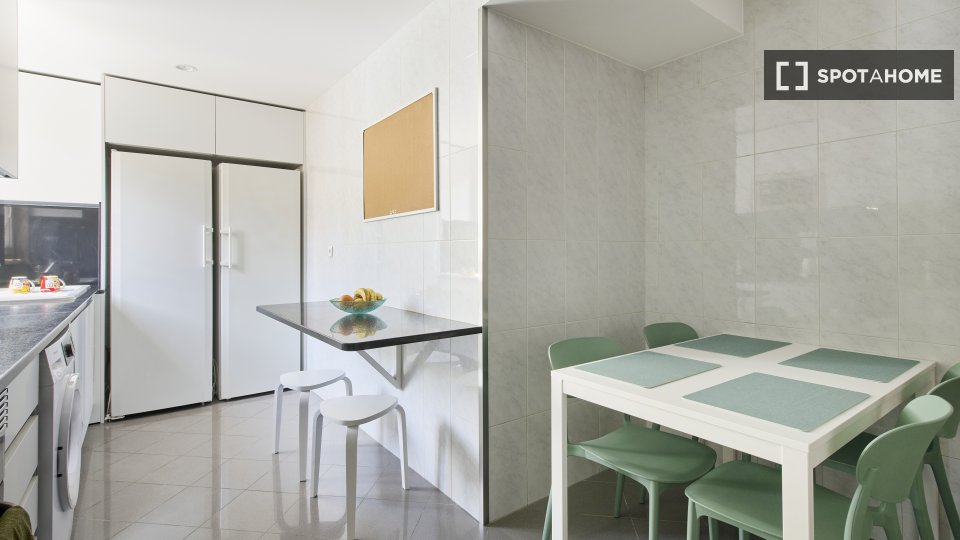 Double room Lisbon, 6 beds, 150m² — photo 15
