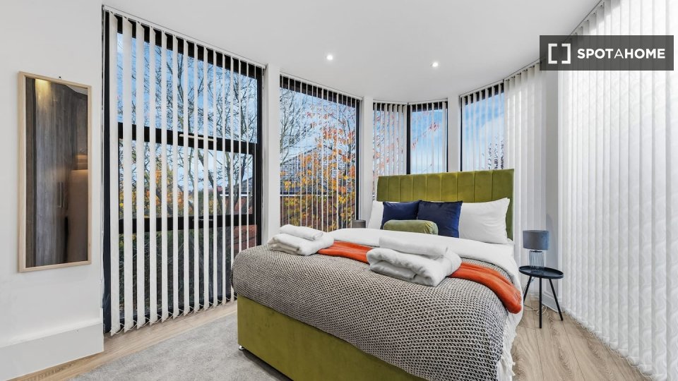 Apartment London, 4 beds — photo 19