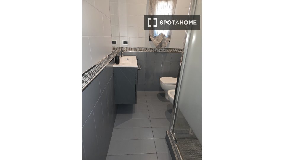Apartment Rome, 1 bed, 47m² — photo 11