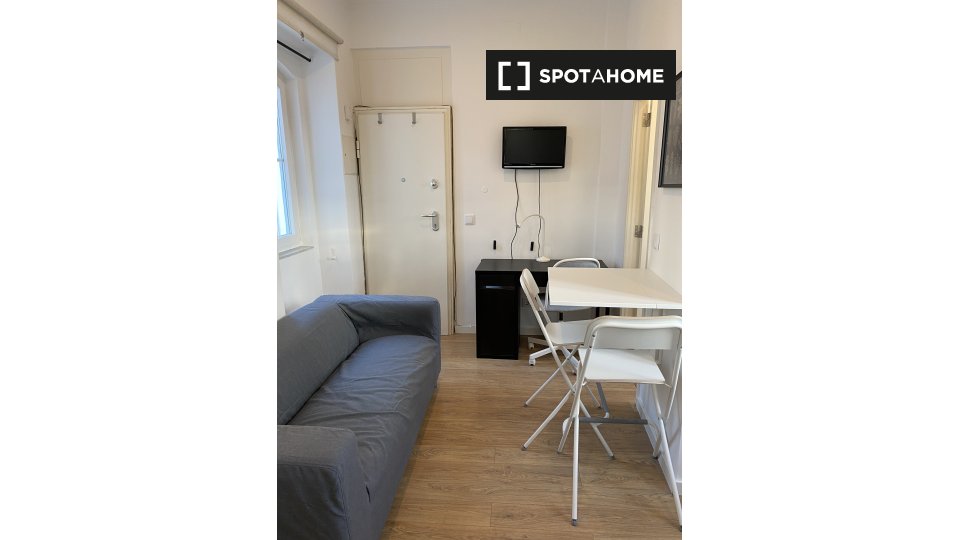 Apartment mono Lisbon, 60m² — photo 4