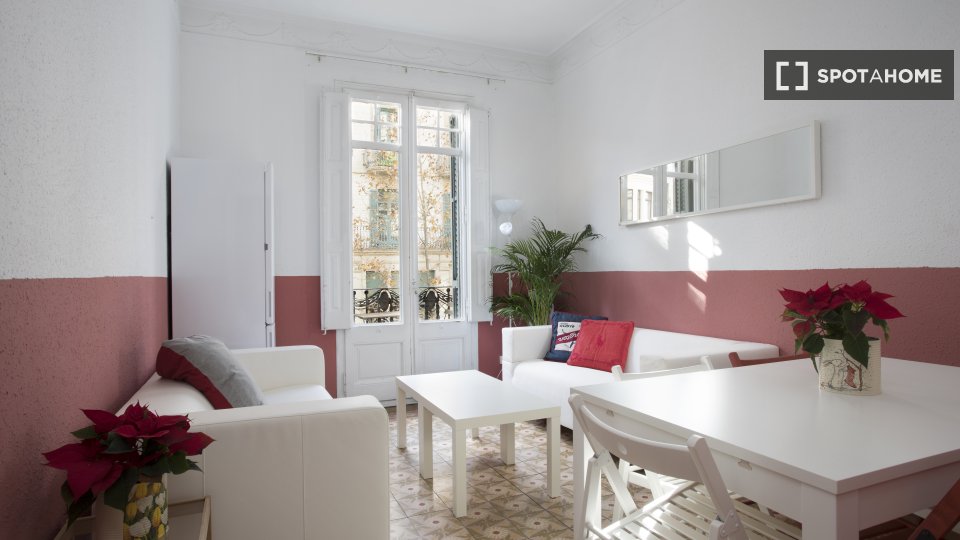 Double room Barcelona, 5 beds, 100m² — photo 2