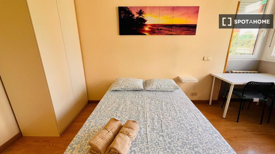 Double room Madrid, 4 beds — photo 6