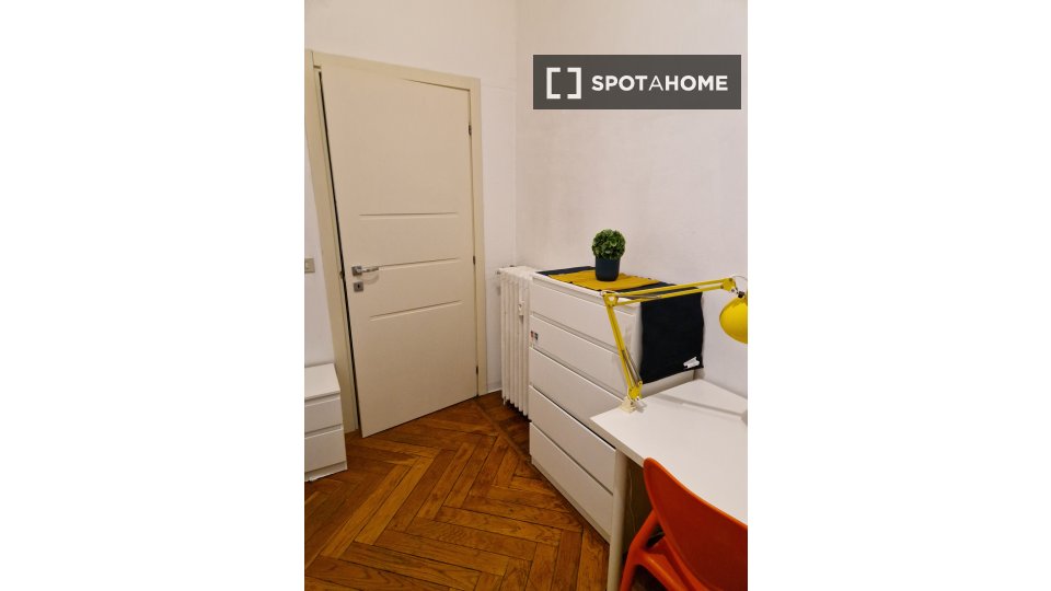 Double room Turin, 5 beds, 156m² — photo 12