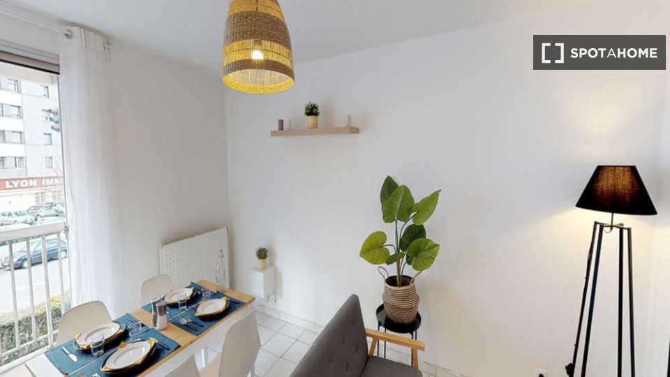 Double room Lyon, 4 beds, 100m² — photo 4