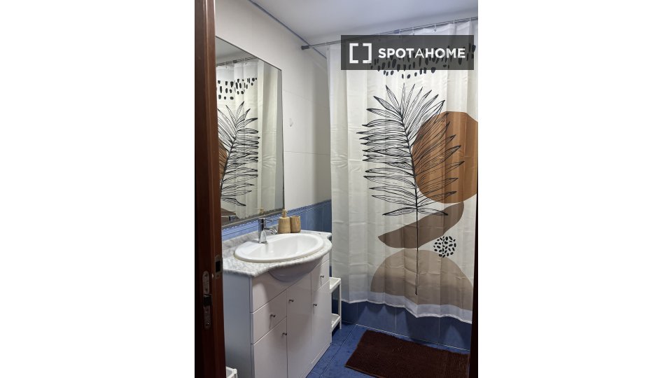 Double room Barcelona, 4 beds, 90m² — photo 11