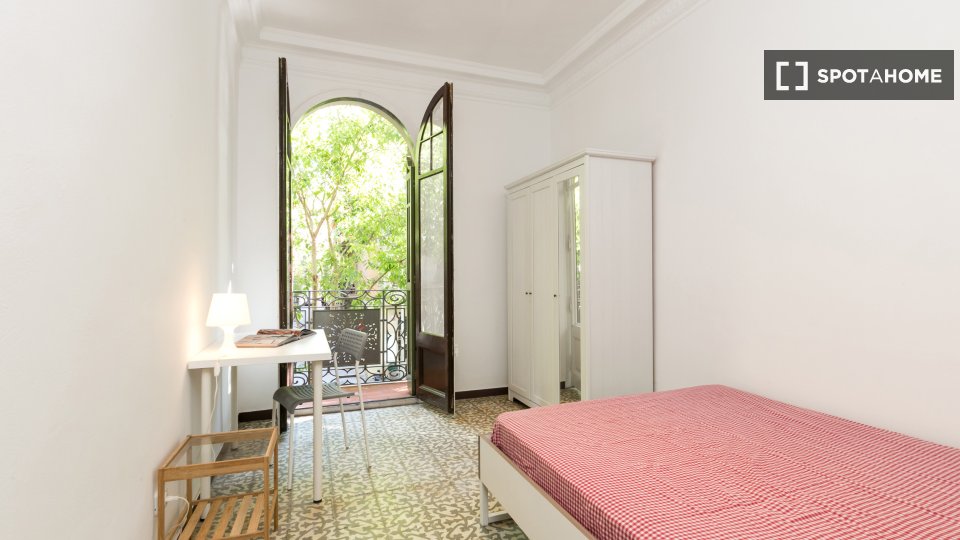 Double room Barcelona, 6 beds, 100m² — photo 18