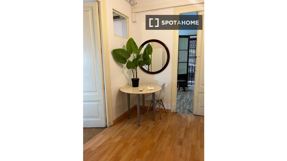 Double room Barcelona, 3 beds, 150m² — photo 37