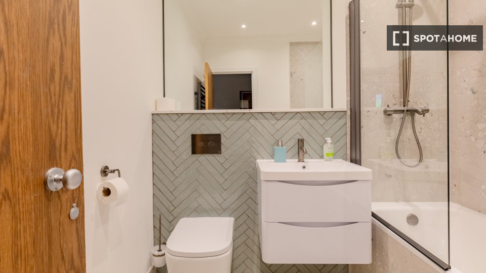 Apartment London, 2 beds — photo 9