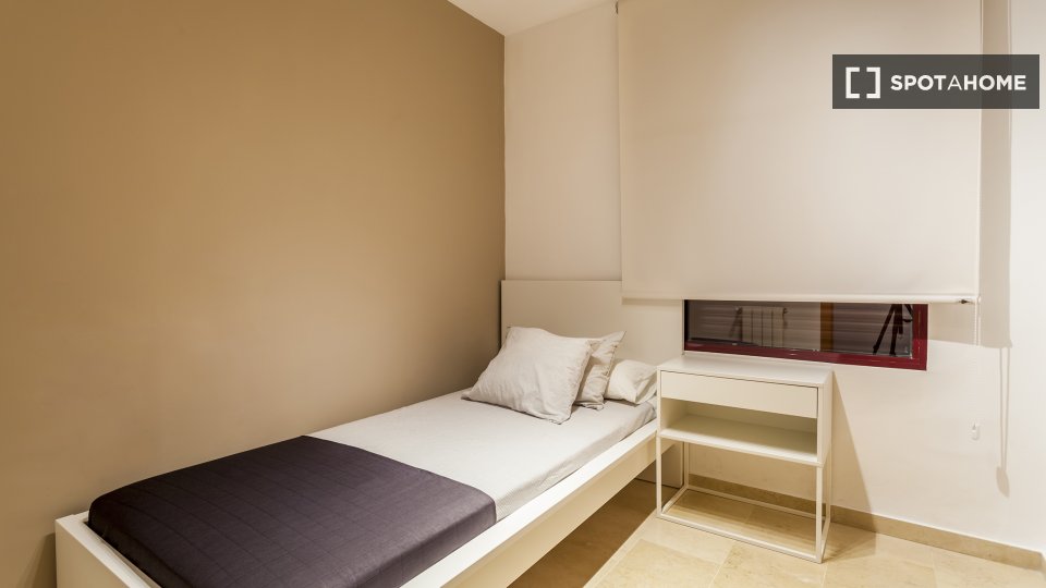 Apartment Valencia, 3 beds, 126m² — photo 6