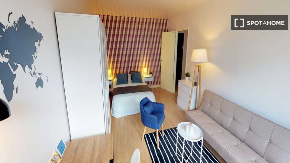 Double room Paris, 3 beds, 70m² — photo 23