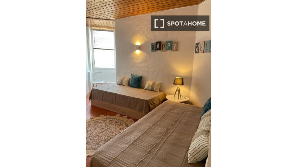 Apartment Lisbon, 2 beds — photo 10