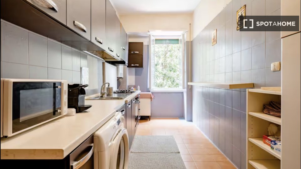 Double room Rome, 4 beds, 110m² — photo 11