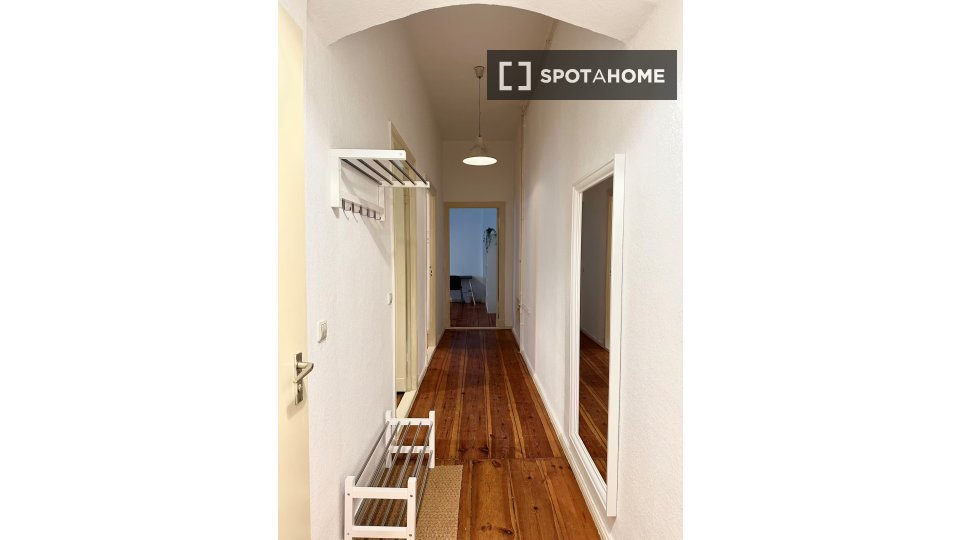 Apartment Berlin, 1 bed, 53m² — photo 1