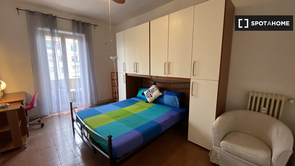Double room Rome, 3 beds, 80m² — photo 5