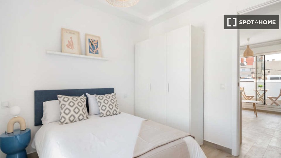 Double room Madrid, 12 beds — photo 40