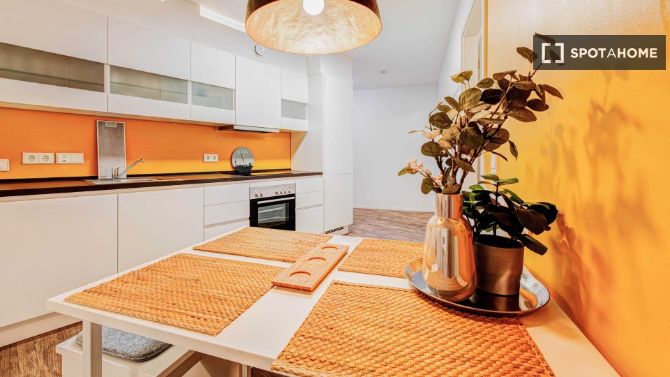 Double room Berlin, 3 beds, 36m² — photo 24