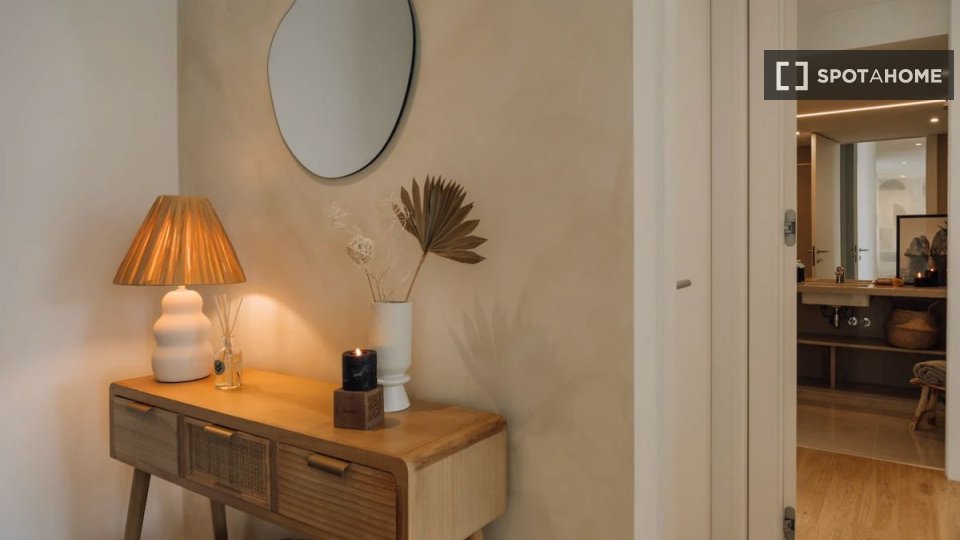 Apartment Lisbon, 1 bed — photo 13
