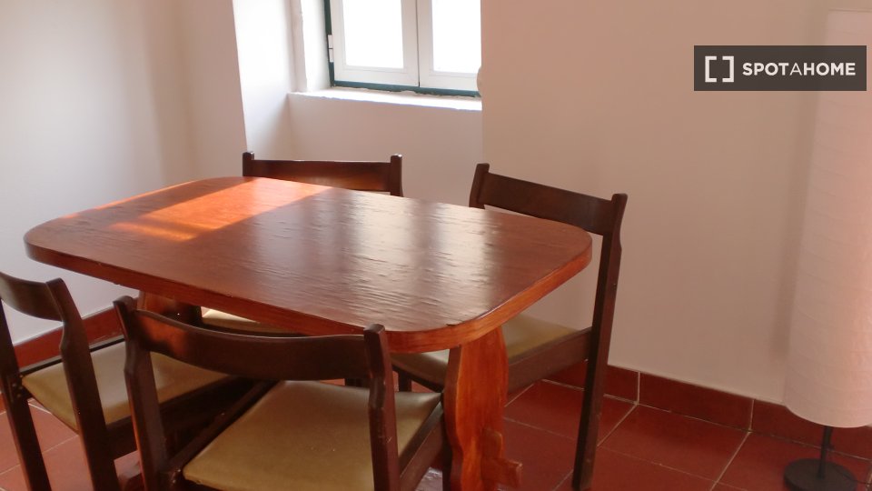 Apartment Lisbon, 3 beds — photo 1