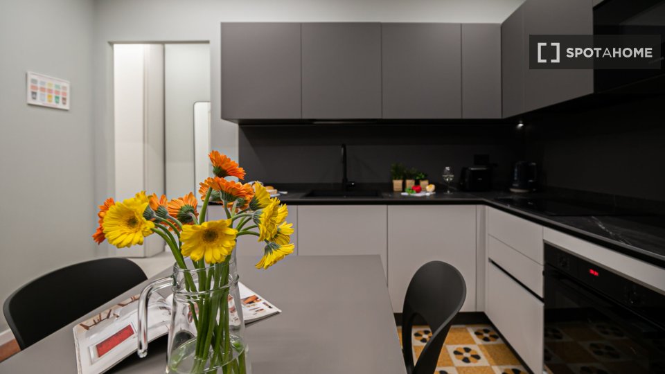 Apartment Milan, 2 beds, 72m² — photo 11
