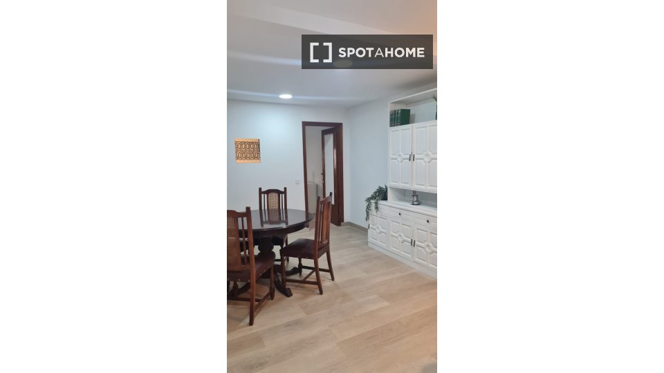 Double room Madrid, 4 beds — photo 6
