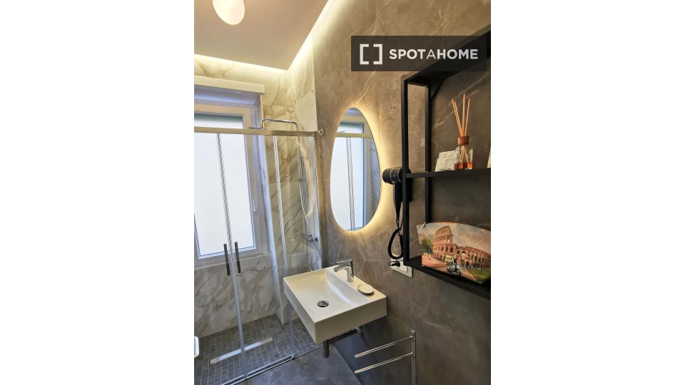 Apartment Rome, 1 bed, 72m² — photo 8