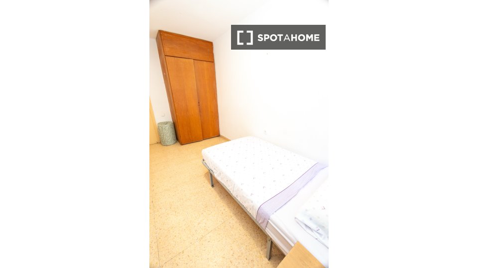 Double room Valencia, 4 beds — photo 7