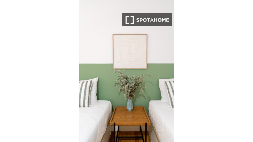 Double room Madrid, 4 beds — photo 3