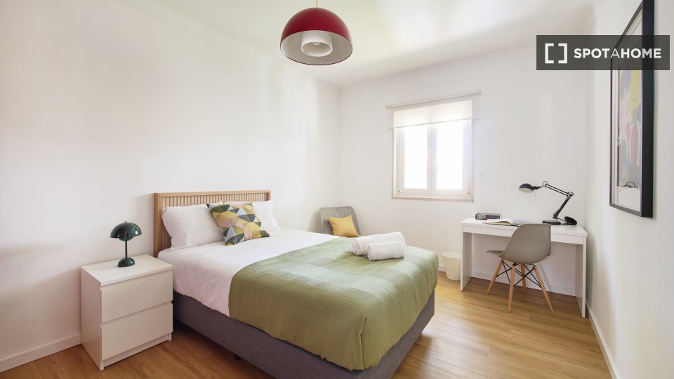 Double room Lisbon, 6 beds, 150m² — photo 5