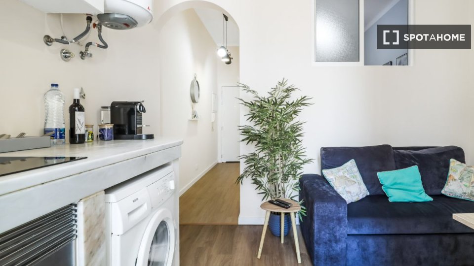 Apartment Lisbon, 2 beds — photo 17