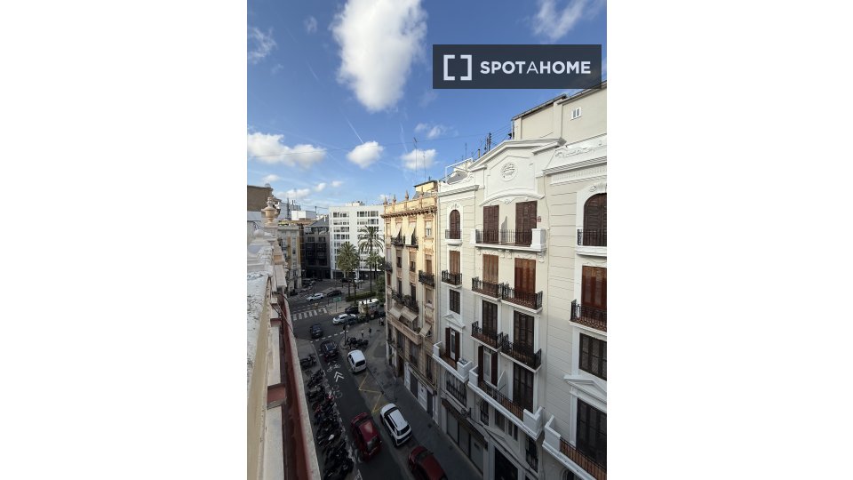 Apartment Valencia, 1 bed, 56m² — photo 22
