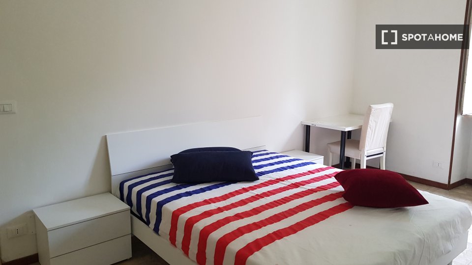 Double room Turin, 4 beds, 120m² — photo 2