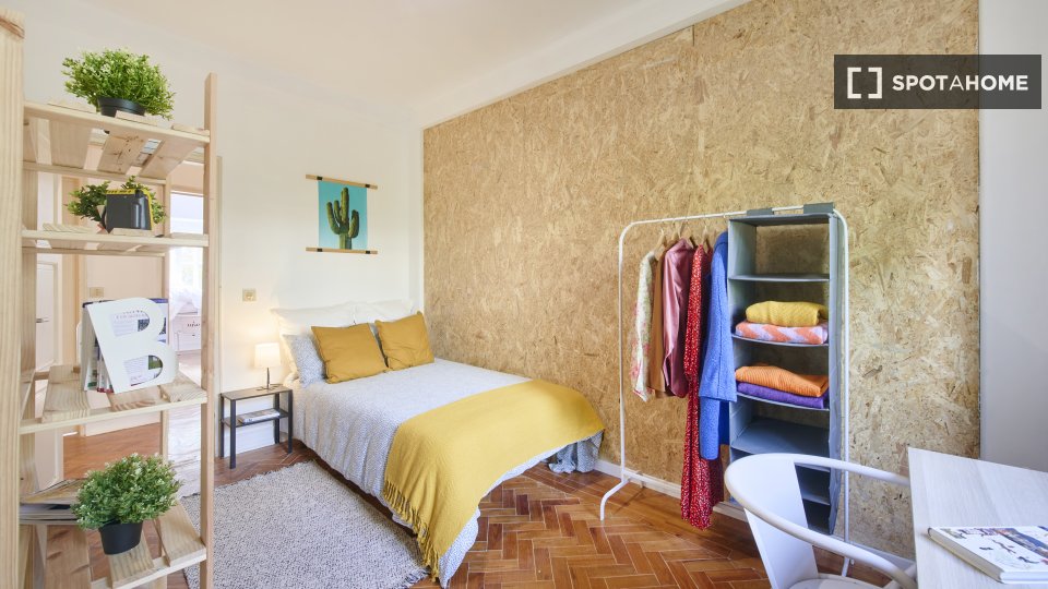 Double room Lisbon, 8 beds — photo 32